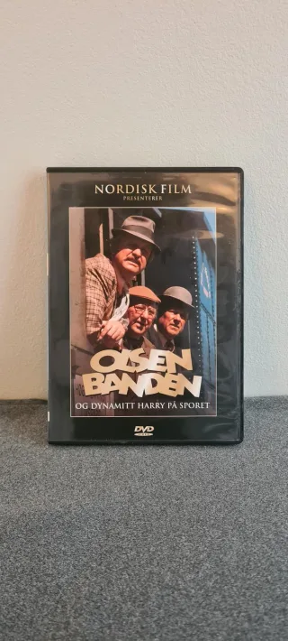 Olsenbanden Og Dynamitt-Harry På Sporet