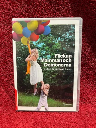 Flickan, mamman och demonerna