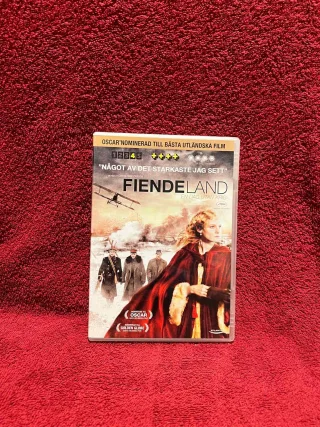 Fiendeland: En Dag Utan Krig