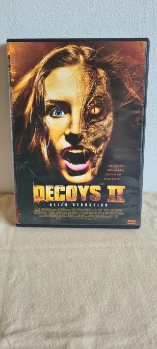 Decoys II: Alien Seduction
