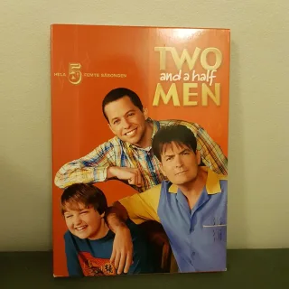 Two and a Half Men: Hela Femte Säsongen