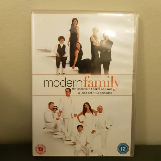 Modern Family: The Complete Third Season