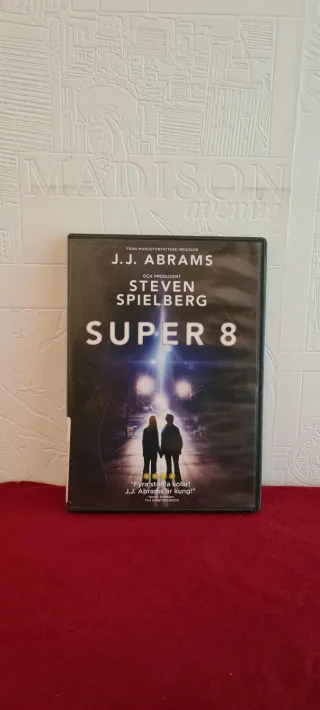Super 8