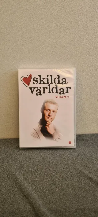 Skilda Världar: Volym 2