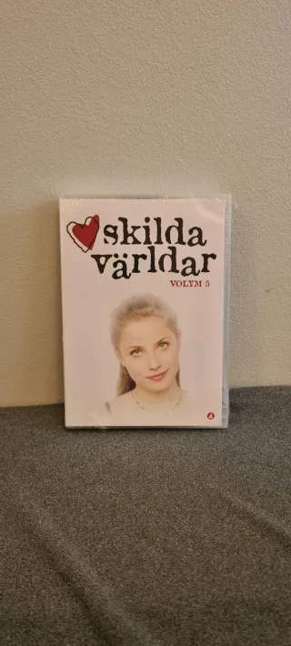 Skilda Världar: Volym 5