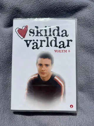 Skilda världar Volym 8